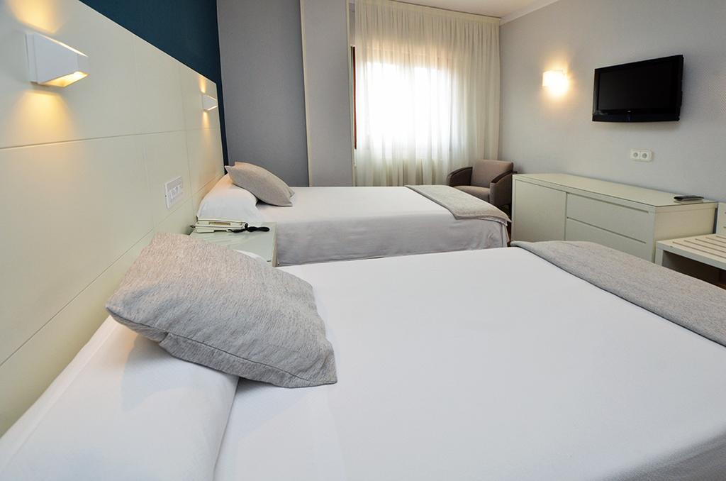 Hostal Vista Alegre Castro Urdiales Exterior photo