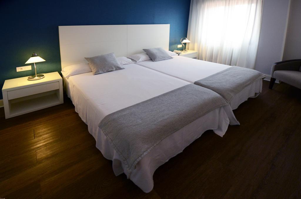 Hostal Vista Alegre Castro Urdiales Exterior photo