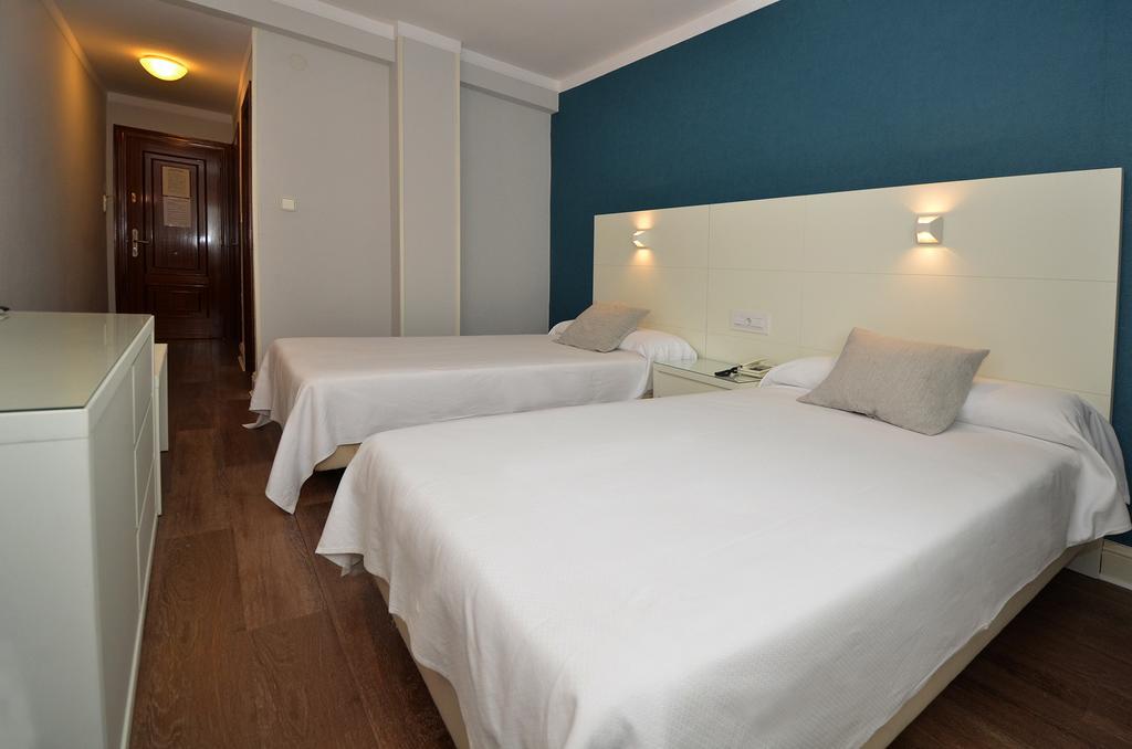 Hostal Vista Alegre Castro Urdiales Exterior photo